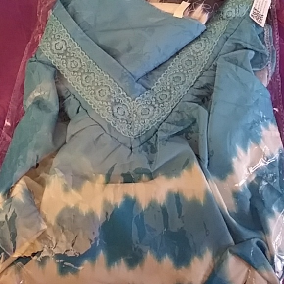 NEW WOMAN'S MISAKY SUMMER SLEEVELESS TANK TOP - Picture 2 of 4